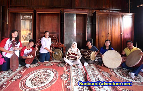 rumah-adat-belitung-tanjung-pandan