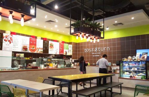 Cedele Tempat Makan di Vivo City Halal